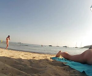 Đồ chơi và mút vietsub jav dương vật